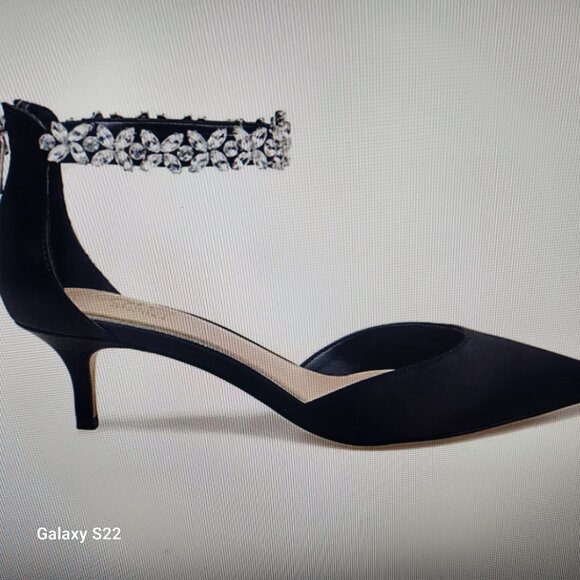Jewel Badgley Mischka " Robles" Black Satin Kitten Heels. NIB. Size 6 - Picture 4 of 14